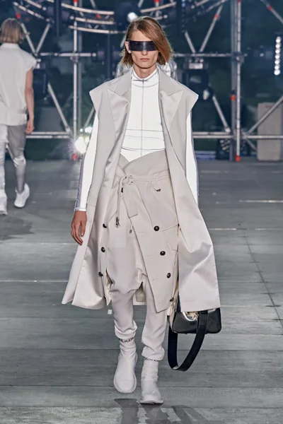 Look 6